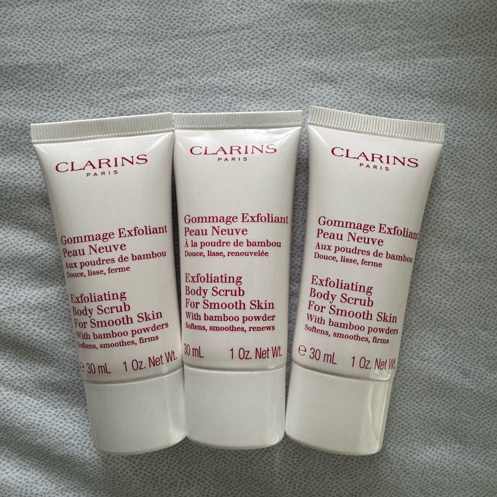 Clarins Exfoliating Body Scrub for Smooth Skin